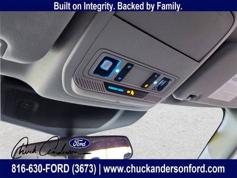 Used 2021 Ford Explorer XLT image 16