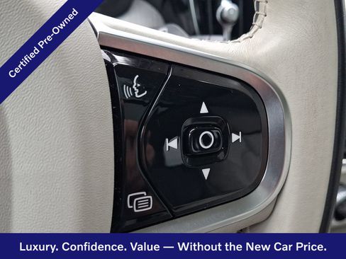 Certified 2024 Volvo XC60 B5 Plus w/ Protection Package Premier AWD/4WD image 27