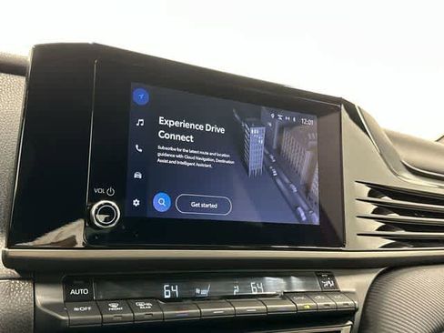 Used 2025 Toyota Camry SE image 22