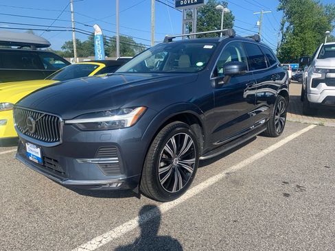 Used 2022 Volvo XC60 B5 Inscription w/ Climate Package AWD/4WD image 1
