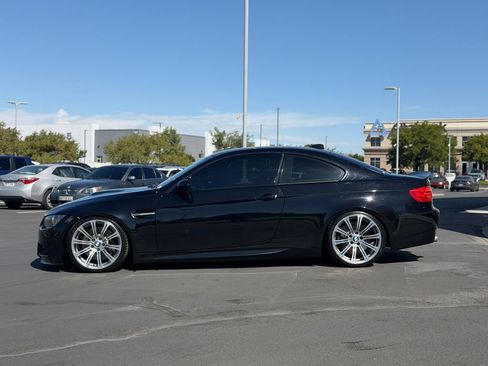 Used 2011 BMW M3 Coupe RWD image 2