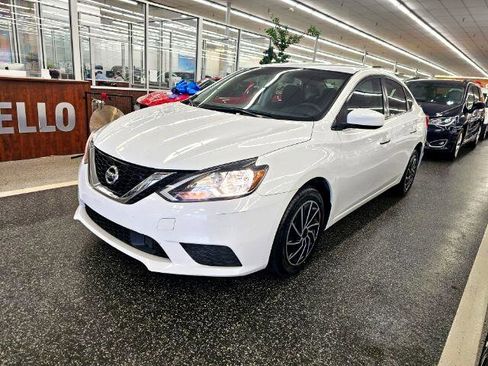Used 2019 Nissan Sentra S image 1