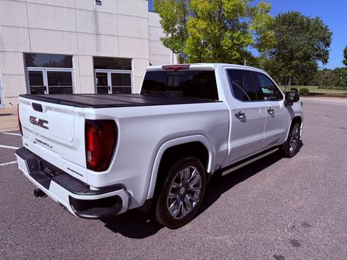 Used 2024 GMC Sierra 1500 Denali w/ Denali Reserve Package AWD/4WD image 18