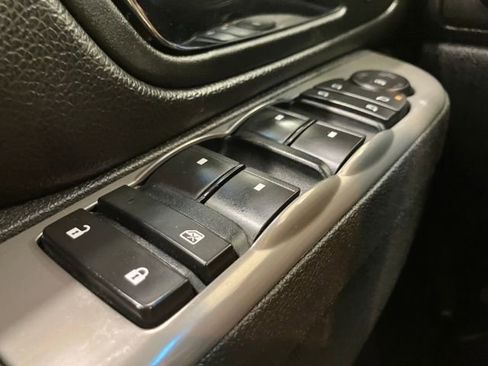 Used 2010 Chevrolet Tahoe LT w/ Luxury Package AWD/4WD image 27
