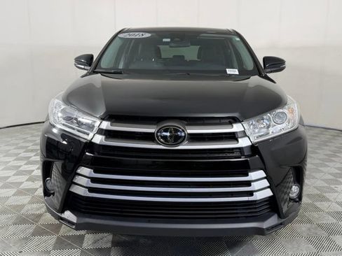 Used 2018 Toyota Highlander Plus FWD image 10