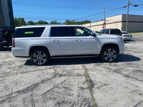Used 2019 GMC Yukon XL Denali w/ Open Road Package AWD/4WD image 3