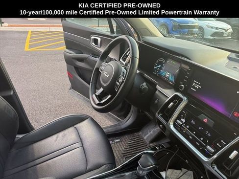 Used 2023 Kia Sorento SX image 11