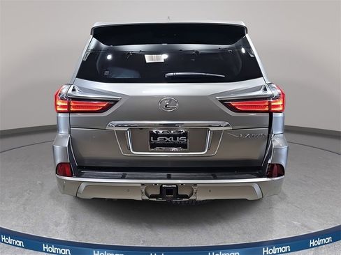 Used 2018 Lexus LX 570 4WD image 7