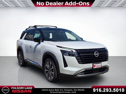 New 2026 Nissan Pathfinder Platinum w/ Cargo Package