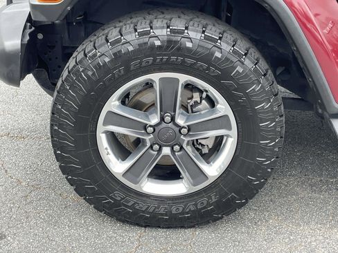 Used 2021 Jeep Wrangler Unlimited Sahara image 8