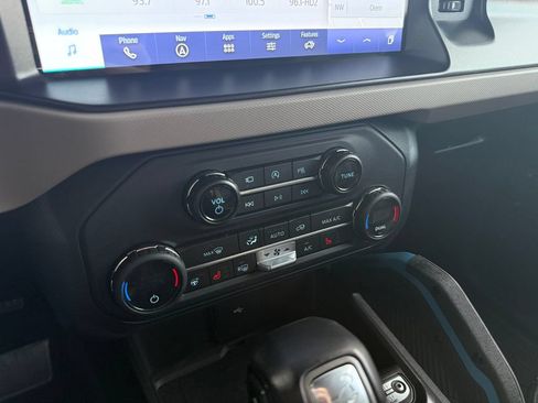 Used 2023 Ford Bronco Wildtrak AWD/4WD image 25