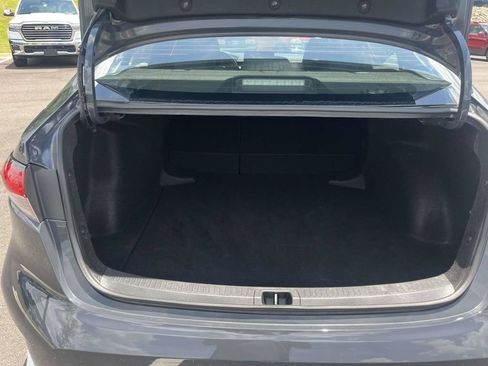 Used 2024 Toyota Corolla LE FWD image 10