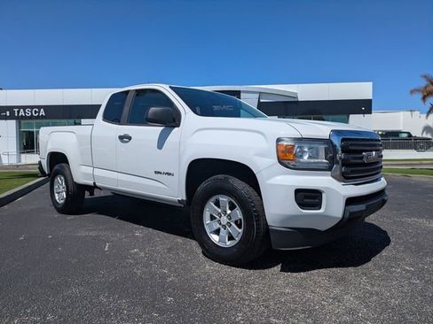 Used 2018 GMC Canyon W/T w/ Convenience Package image 2