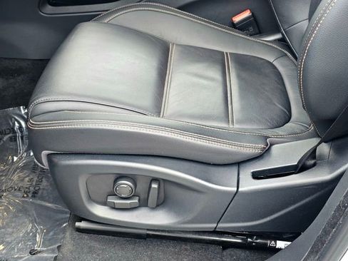 Used 2017 Jaguar F-PACE Prestige image 19