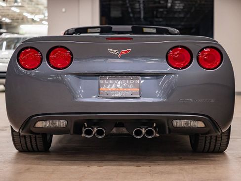 Used 2010 Chevrolet Corvette Convertible w/ Preferred Equipment Group RWD image 4