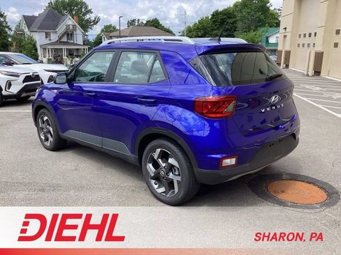 Certified 2026 Hyundai Venue SEL FWD image 5