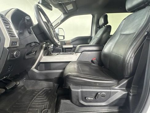 Used 2017 Ford F250 Lariat w/ Chrome Package AWD/4WD image 11
