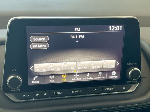 Used 2024 Nissan Rogue SV image 16