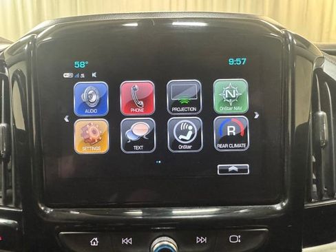 Used 2019 Chevrolet Traverse LT image 24