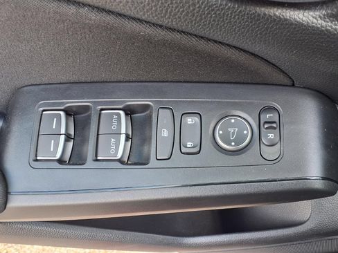 Used 2025 Honda Civic Sport image 7