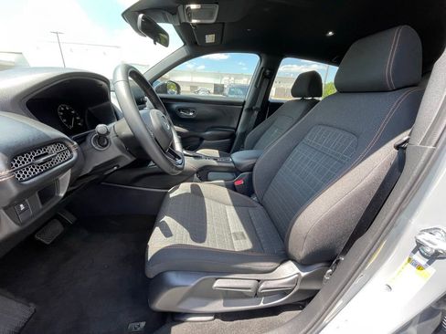 Certified 2025 Honda HR-V Sport image 26