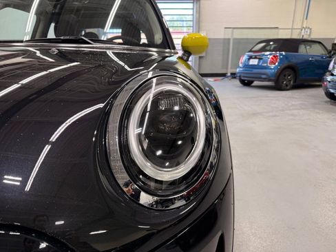 Certified 2024 MINI Cooper SE FWD image 9