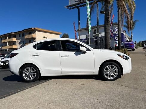 Used 2016 Scion iA image 4