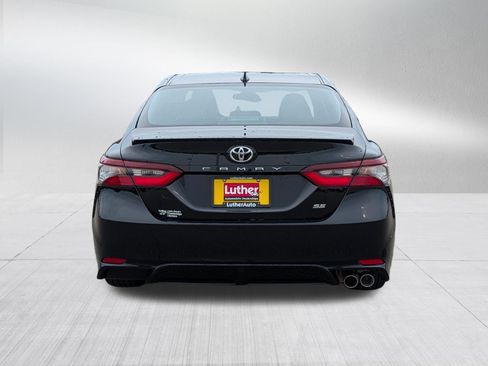 Used 2023 Toyota Camry SE FWD image 6