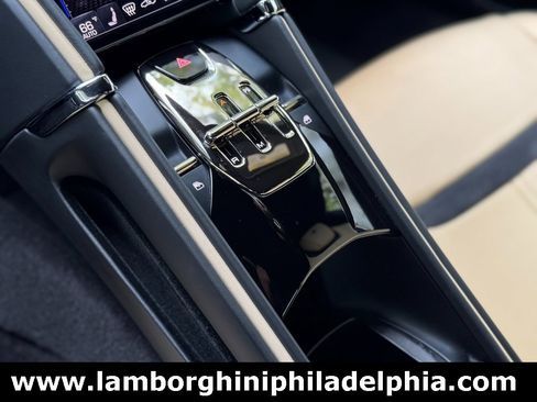 Used 2022 Ferrari Roma image 13