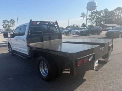 Used 2022 Ford F350 XLT w/ XLT Premium Package AWD/4WD image 7