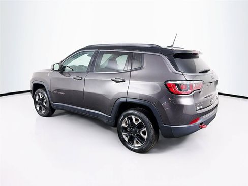Used 2018 Jeep Compass Trailhawk w/ Cold Weather Group AWD/4WD image 9