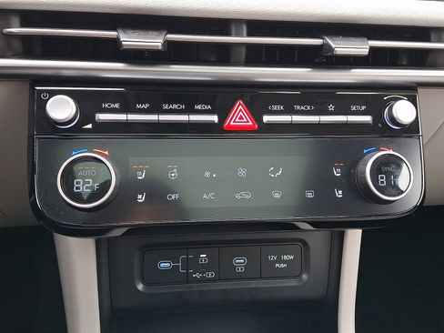 Certified 2025 Hyundai Tucson Limited image 16