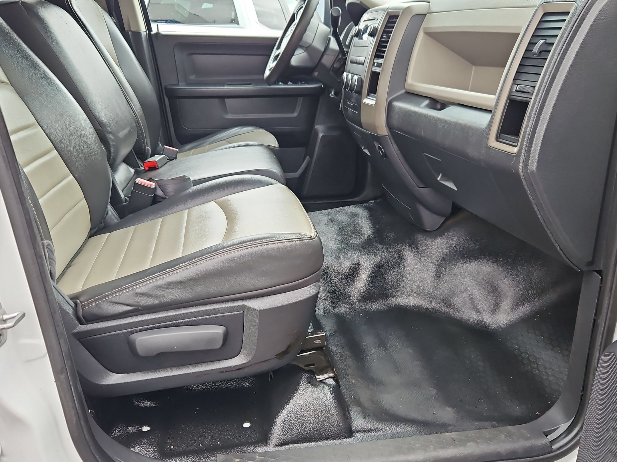 Used 2012 RAM 1500 ST RWD image 25