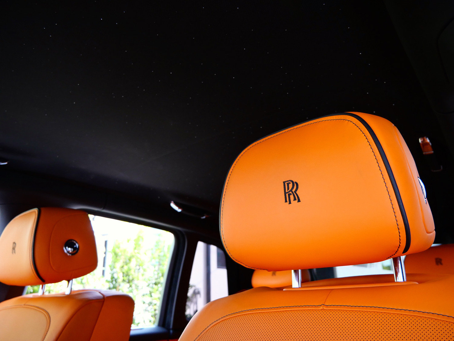 Used 2023 Rolls-Royce Cullinan Black Badge w/ Dark Exterior Package AWD/4WD image 9