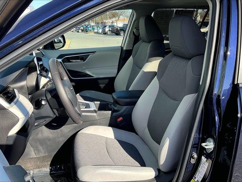 Used 2023 Toyota RAV4 XLE w/ Convenience Package AWD/4WD image 30