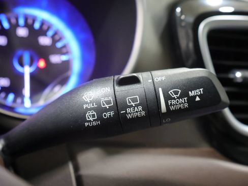 Used 2018 Chrysler Pacifica Touring-L Plus FWD image 47