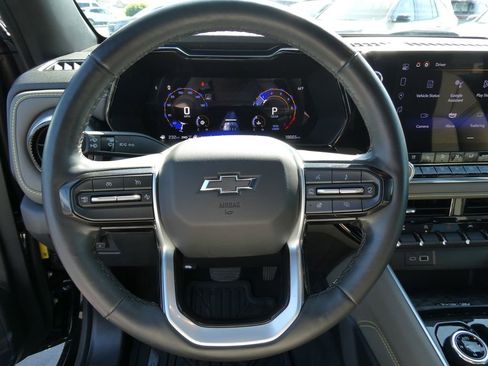 Certified 2025 Chevrolet Colorado ZR2 w/ Technology Package AWD/4WD image 36