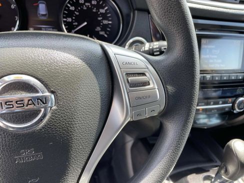 Used 2015 Nissan Rogue SV FWD image 26