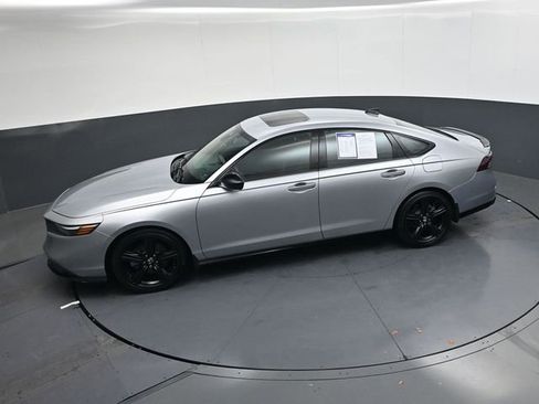 Used 2023 Honda Accord Sport image 24