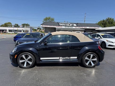 Used 2015 Volkswagen Beetle R-Line FWD image 6