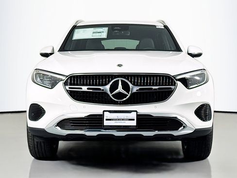 New 2026 Mercedes-Benz GLC 300 image 2