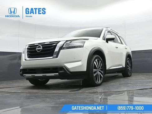 Used 2023 Nissan Pathfinder Platinum AWD/4WD image 48