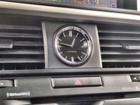 Used 2022 Lexus RX 450h AWD w/ Luxury Package image 40