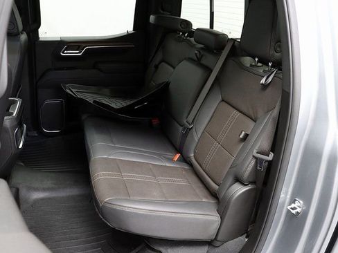 Used 2024 Chevrolet Silverado 1500 High Country w/ Technology Package image 12