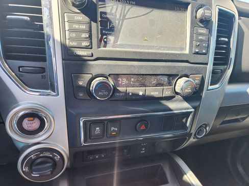 Used 2016 Nissan Titan PRO-4X image 20