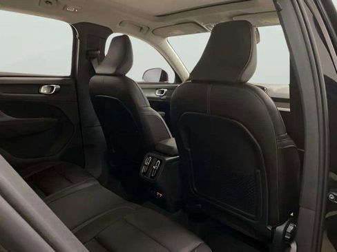 Used 2025 Volvo XC40 B5 Core image 56