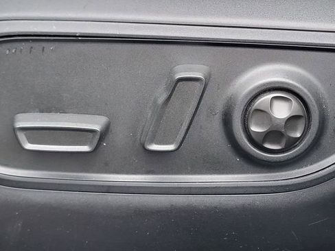 Certified 2023 Jeep Grand Cherokee L Limited AWD/4WD image 5