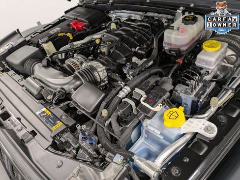 Used 2024 Jeep Wrangler Unlimited Rubicon w/ Technology Group image 31