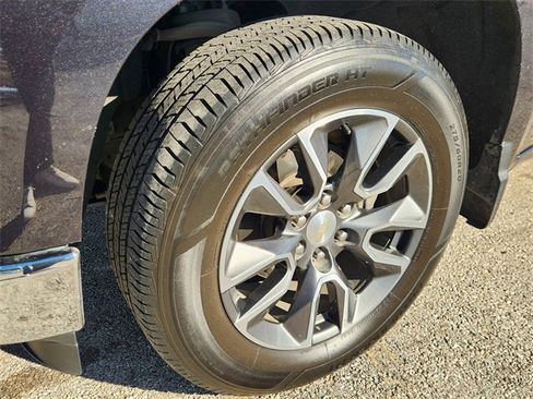 Used 2022 Chevrolet Silverado 1500 LT image 10