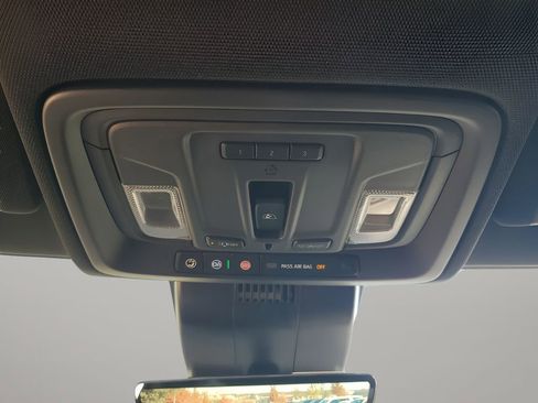 Used 2024 GMC Sierra 1500 AT4 w/ Technology Package image 42